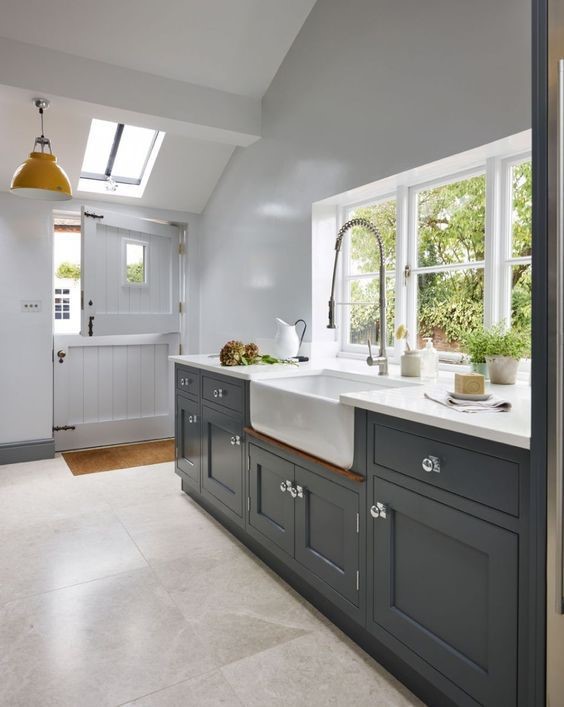 grey kitchen, country style
