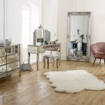 how-to-clean-mirrored-furniture