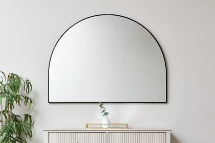 how to decorate your hallway