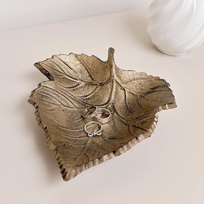 Trays & Trinket Dishes