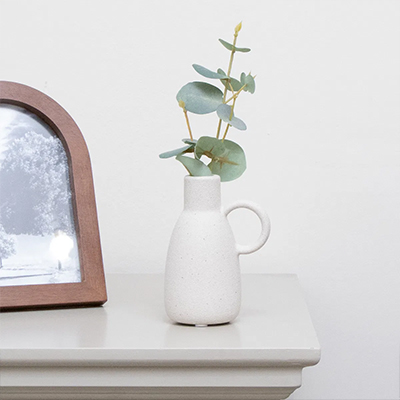 Vases & Jugs