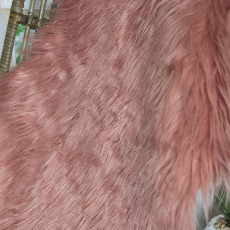 Dark Pink Faux Fur Rug 50cm x 90cm 