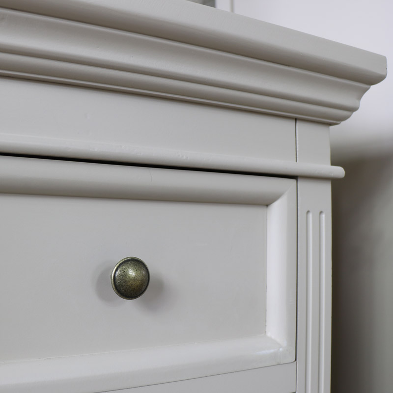 Daventry Range - Two Over Two Chest of Drawers 
