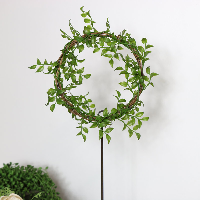 Free Standing Ring Table Name /Number Stand With Faux Leaves