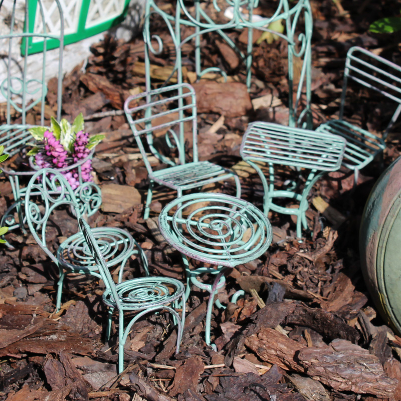 Green Metal Mini Garden Set