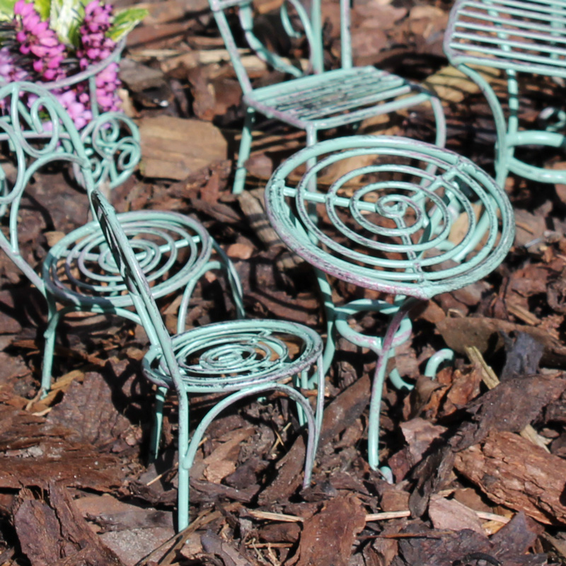 Green Metal Mini Garden Set