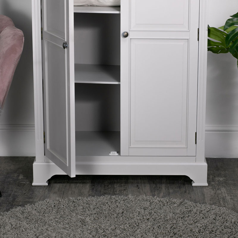 Large Grey Linen Closet / Low Wardrobe - Daventry Dove-Grey Range DAMAGED SECONDS ITEM 2019