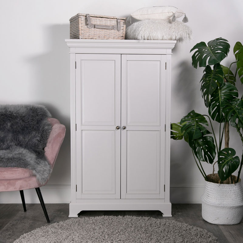 Large Grey Linen Closet / Low Wardrobe - Daventry Dove-Grey Range DAMAGED SECONDS ITEM 2019