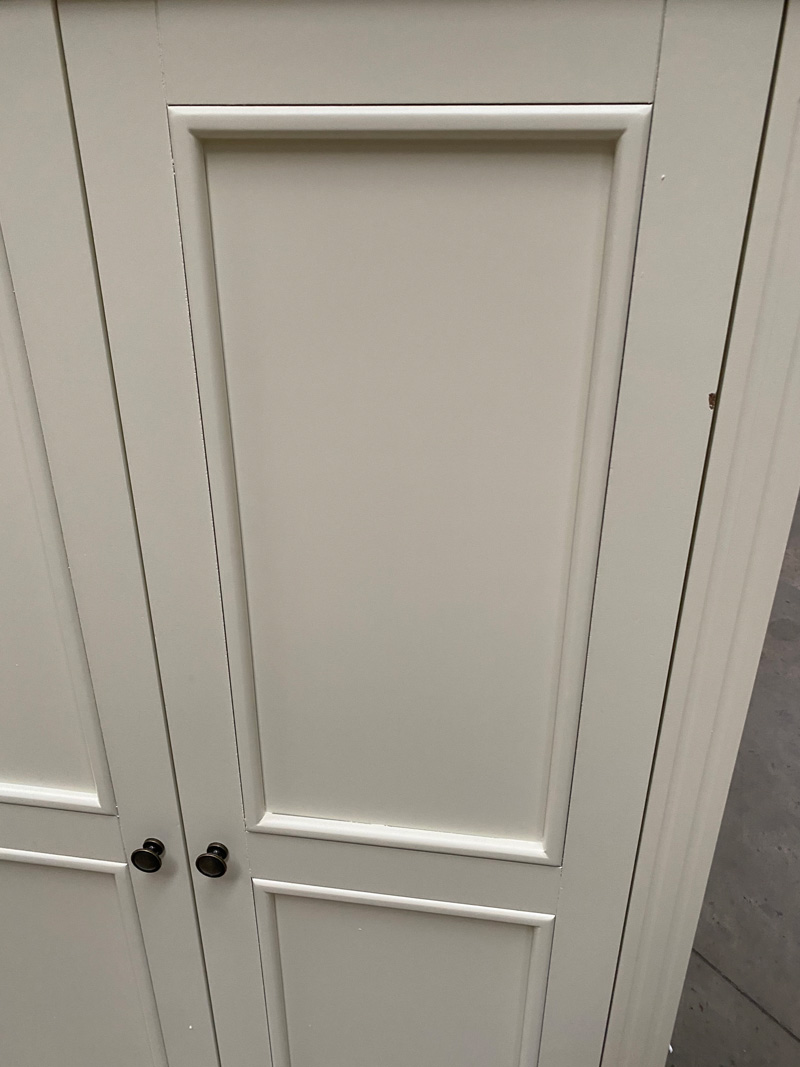 Linen Closet/Low Wardrobe Storage Cabinet - Daventry Cream Range DAMAGED SECOND 3981