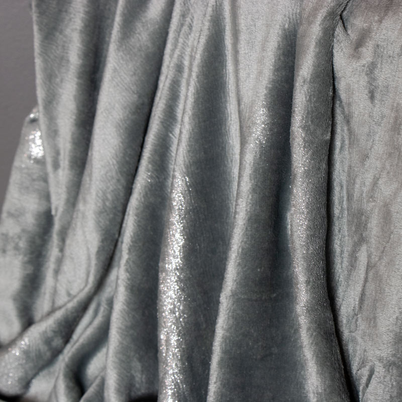 Luxury Soft Dark Grey Throw With Sparkly Feather Print 