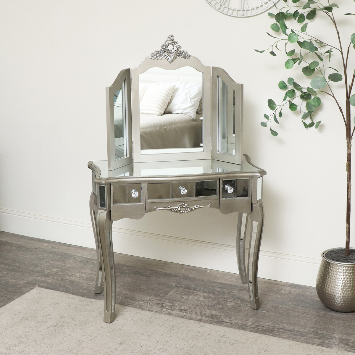 mirror and table