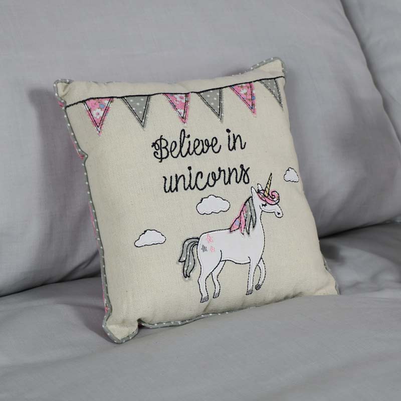 Pretty Little Cushion 'Believe in Unicorns'