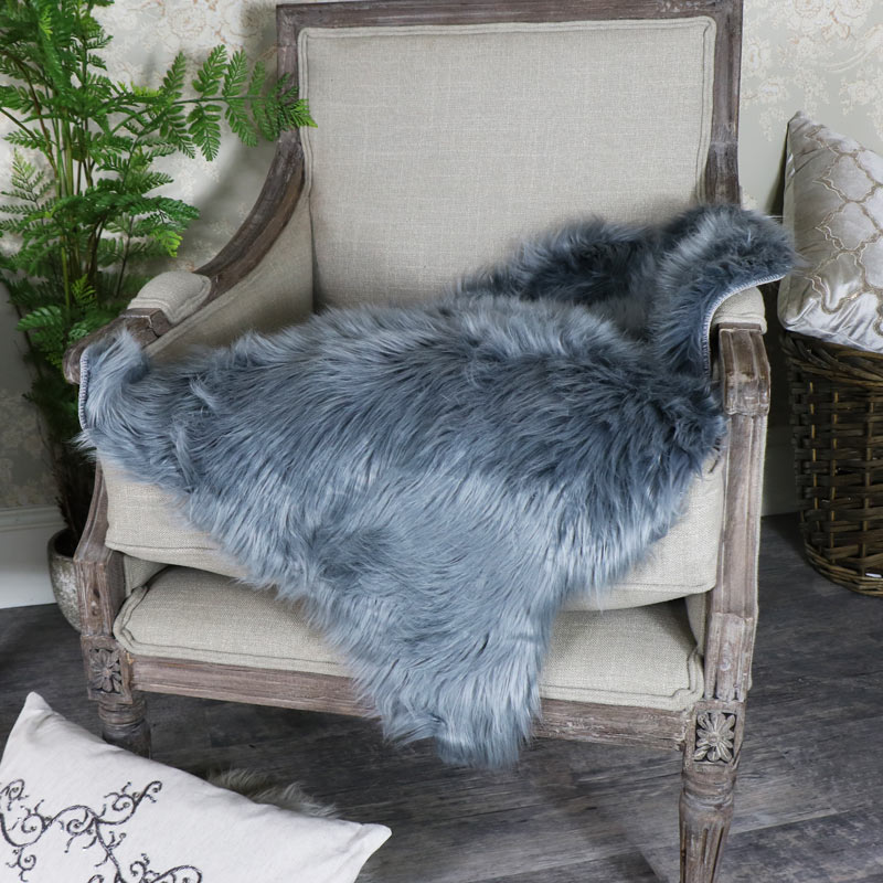 Single Pelt Grey Faux Fur Rug 90cm x 60cm