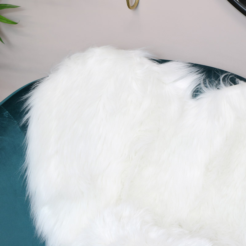 White Heart Shaped Faux Fur Throw