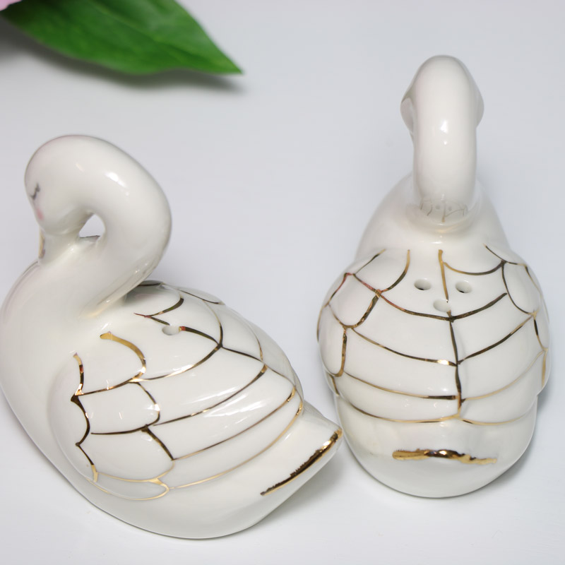 White Swan Salt & Pepper Shaker set