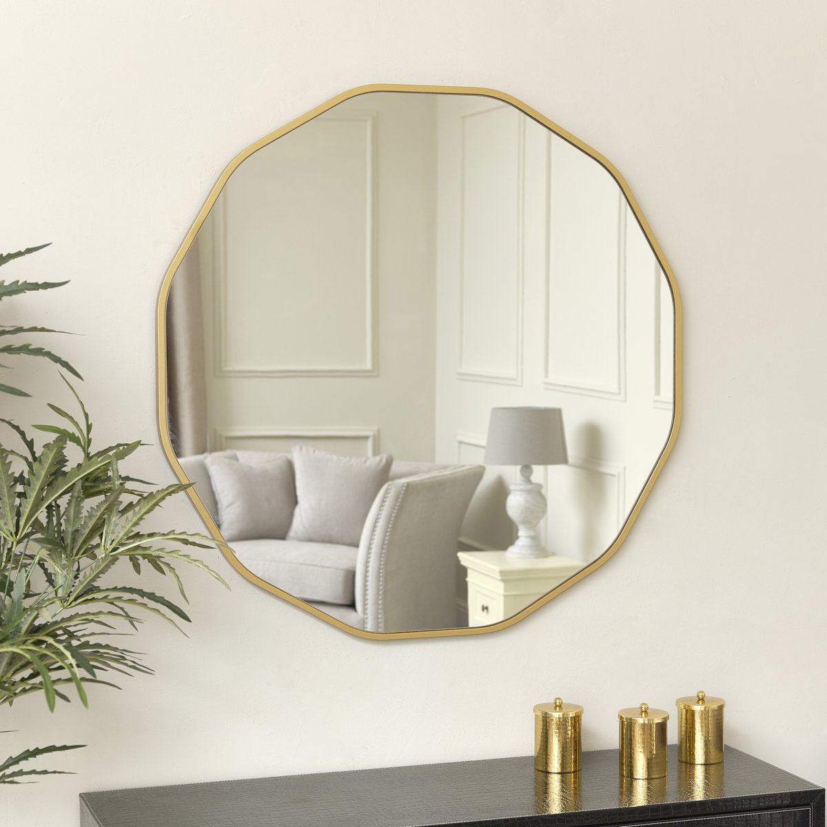 Large Round Gold Scalloped Wall Mirror 90cm x 90cm Large Round Gold Scalloped Wall Mirror 90cm x 90cm