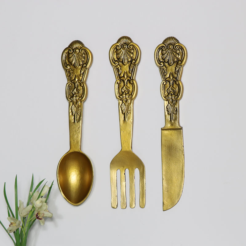 Oversized Gold Cutlery Set Wall Decor