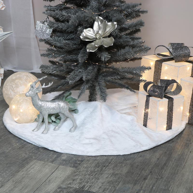 White Fur Christmas Tree Skirt