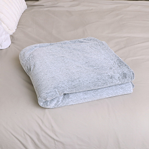 Large Light Grey Faux Fur Throw - 180cm x 135cm