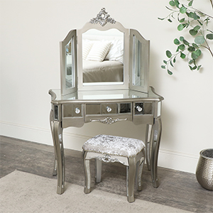 3 Drawer Dressing Table, Stool and Mirror Bedroom Furniture Set