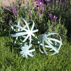 Set Of 3 Antique Sage Green Decorative Garden Spheres