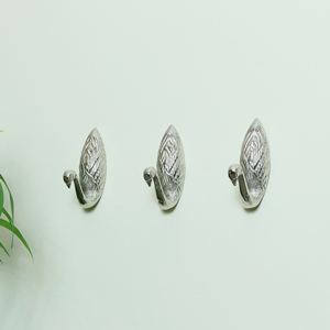 Set of 3 Silver Metal Swan Wall Hooks